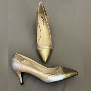 Annie Gold/Silver Heels Pumps 9